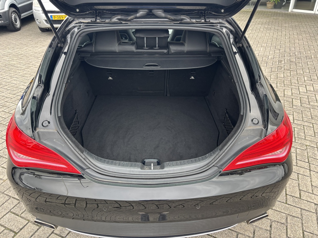 Mercedes-Benz CLA Mercedes-benz CLA-klasse Shooting Brake 200 OrangeArt Edition Camera Panorama Bluetooth