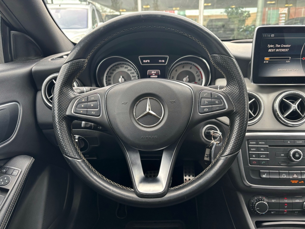 Mercedes-Benz CLA Mercedes-benz CLA-klasse Shooting Brake 200 OrangeArt Edition Camera Panorama Bluetooth