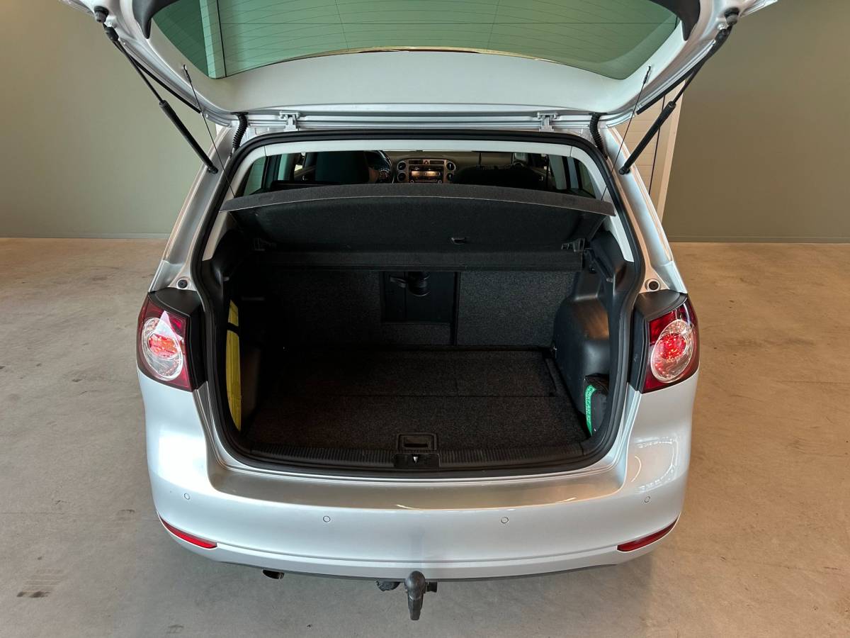 Volkswagen Golf Plus Volkswagen Golf Plus 1.2 TSI AUTOMAAT HIGHLINE-uitv|CLIMA AIRCO|ISOFIX|TREKHAAK|STOELVERWARMING|PARKEERSENSOREN|nwe APK+OH-BEURT