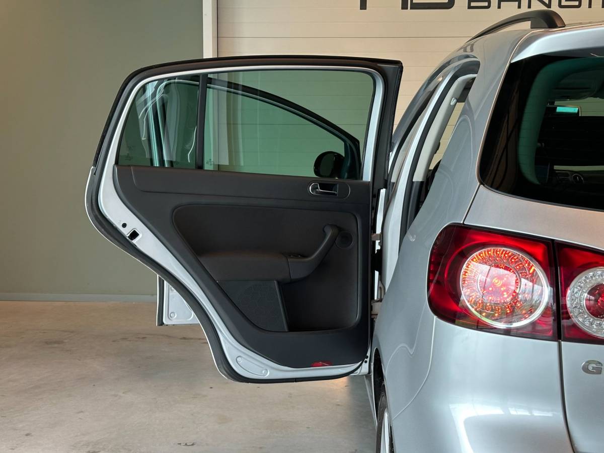 Volkswagen Golf Plus Volkswagen Golf Plus 1.2 TSI AUTOMAAT HIGHLINE-uitv|CLIMA AIRCO|ISOFIX|TREKHAAK|STOELVERWARMING|PARKEERSENSOREN|nwe APK+OH-BEURT
