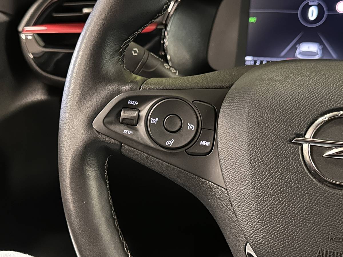 Opel Corsa Opel Corsa 1.2 GS Line | Cruise Control | Apple Carplay | Android Auto | Achteruitrijcamera | Parkeersensoren | Dodehoeksensor | DAB | Lane Assist