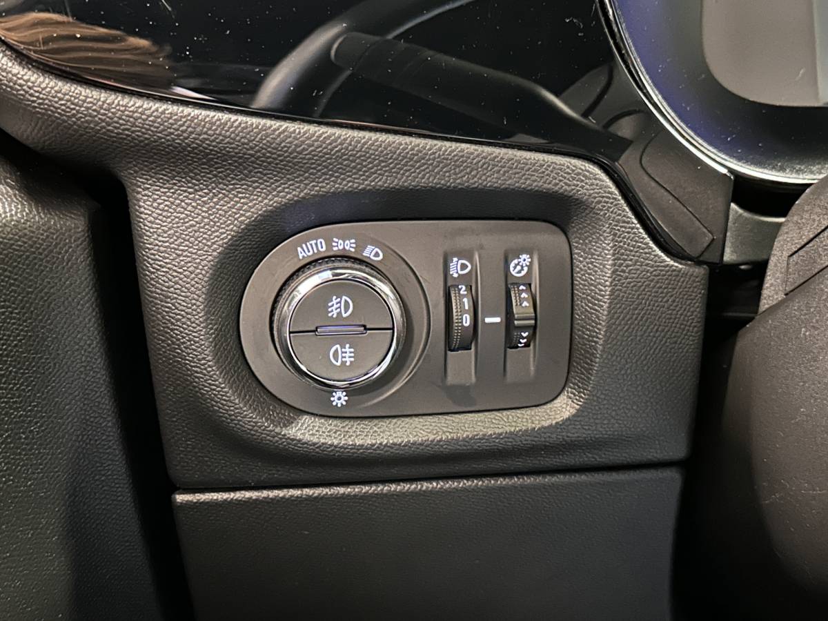 Opel Corsa Opel Corsa 1.2 GS Line | Cruise Control | Apple Carplay | Android Auto | Achteruitrijcamera | Parkeersensoren | Dodehoeksensor | DAB | Lane Assist