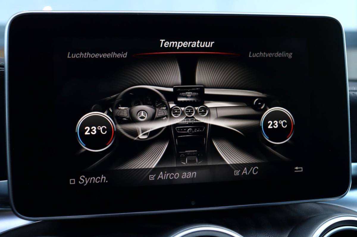 Mercedes-Benz C-Klasse Mercedes-Benz C-klasse 400 4MATIC Prestige | Pano | Elektrische Stoelen | Burmester | Stoelverwarming | Adaptieve Cruise | Leder