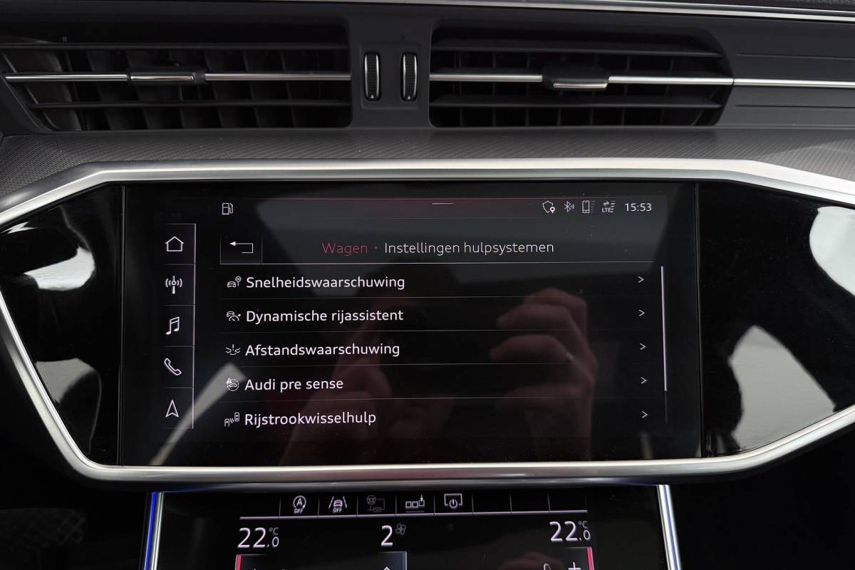 Audi A6 Audi A6 Avant 45 TFSI quattro Sport Pro Line | Trekhaak | Panoramadak | 4-Zone Clima | Camera | Stoelverwarming V+A |