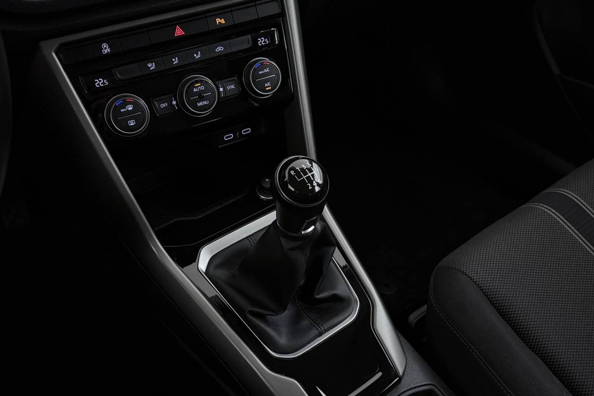Volkswagen T-Roc Volkswagen T-Roc 1.0 TSI Style Business | Trekhaak | Org NL | Digital Cockpit | Camera | CarPlay |