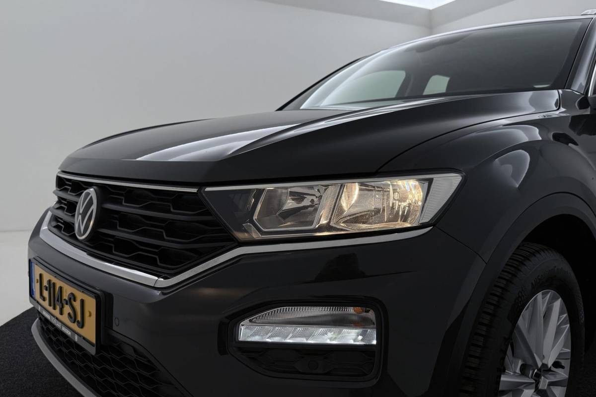 Volkswagen T-Roc Volkswagen T-Roc 1.0 TSI Style Business | Trekhaak | Org NL | Digital Cockpit | Camera | CarPlay |