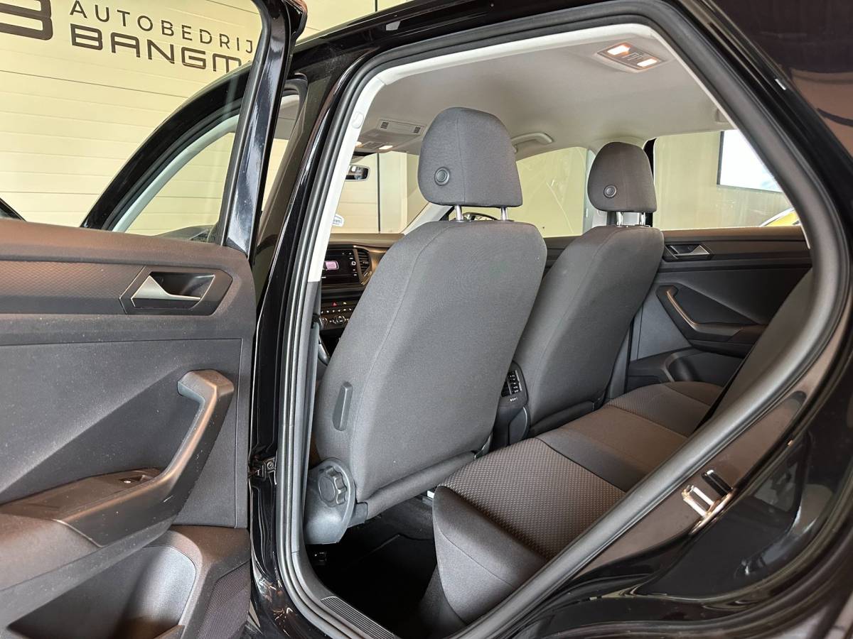 Volkswagen T-Roc Volkswagen T-Roc 1.0 TSI STYLE-uitv|CLIMA AIRCO|NAVIGATIE|CRUISE CONTROL|APPLE CARPLAY+ANDROID|ISOFIX|BLUETOOTH|LM-VELGEN|TREKHAAK
