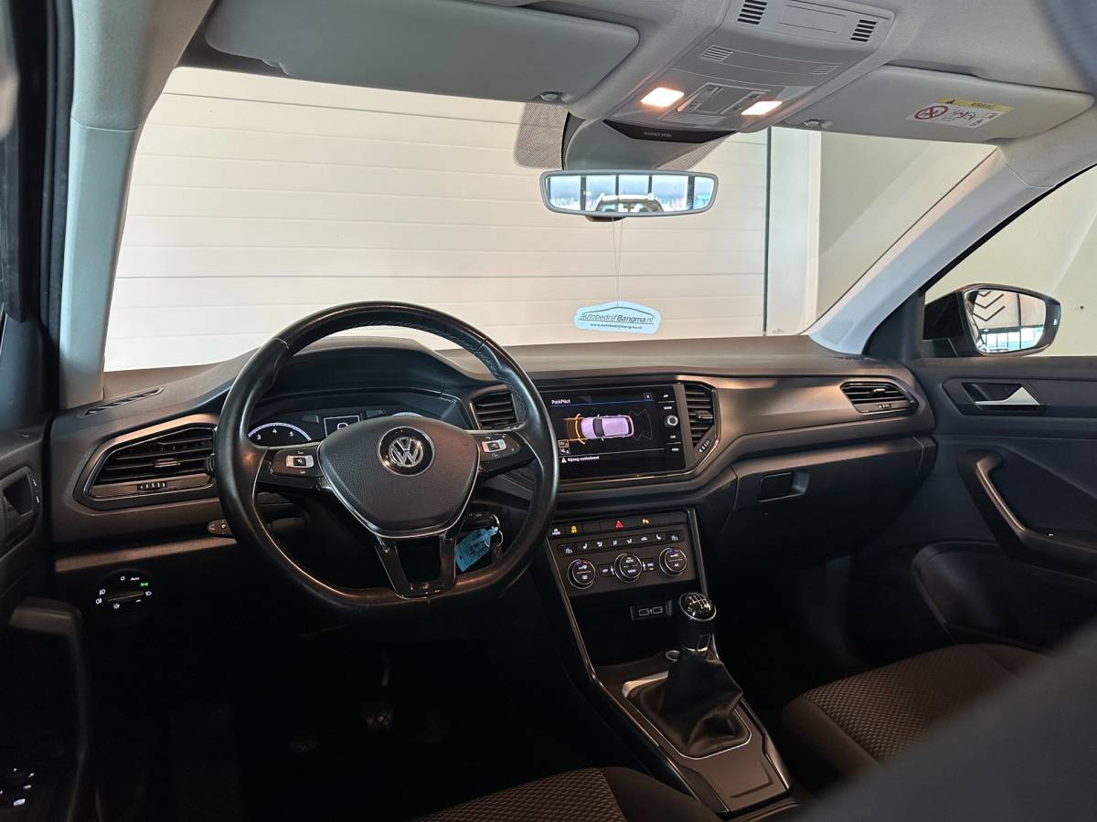 Volkswagen T-Roc Volkswagen T-Roc 1.0 TSI STYLE-uitv|CLIMA AIRCO|NAVIGATIE|CRUISE CONTROL|APPLE CARPLAY+ANDROID|ISOFIX|BLUETOOTH|LM-VELGEN|TREKHAAK