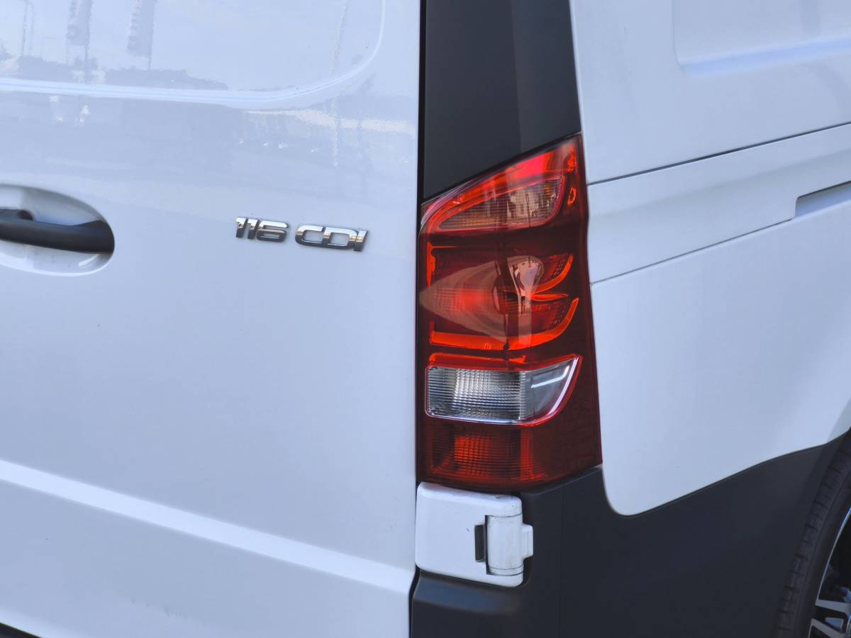 Mercedes-Benz Vito Mercedes-Benz Vito 116 CDI XXL L3 CRUISE M-BUX AIRCO TREKHAAK CAMERA CARPLAY