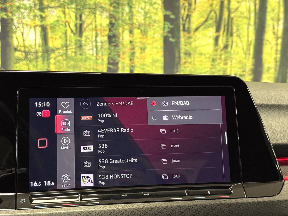 Volkswagen Golf Volkswagen Golf 2.0 TDI GTD | 200 PK! | Apple Carplay | Android Auto | Sfeerverlichting | Navigatie | Adaptieve Cruise Control | Lane Assist | IQ Light | LED | DAB | Dodehoek Sensor |