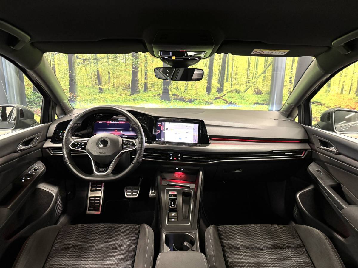 Volkswagen Golf Volkswagen Golf 2.0 TDI GTD | 200 PK! | Apple Carplay | Android Auto | Sfeerverlichting | Navigatie | Adaptieve Cruise Control | Lane Assist | IQ Light | LED | DAB | Dodehoek Sensor |