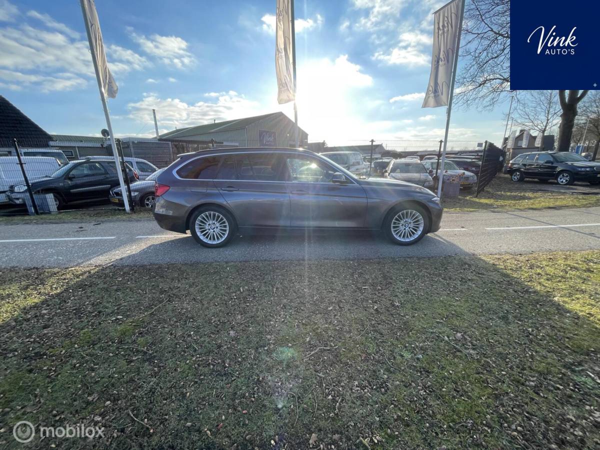 BMW 3 Serie BMW 3-serie Touring 318d | Luxury | NAV | Trekhaak | Cruise Control