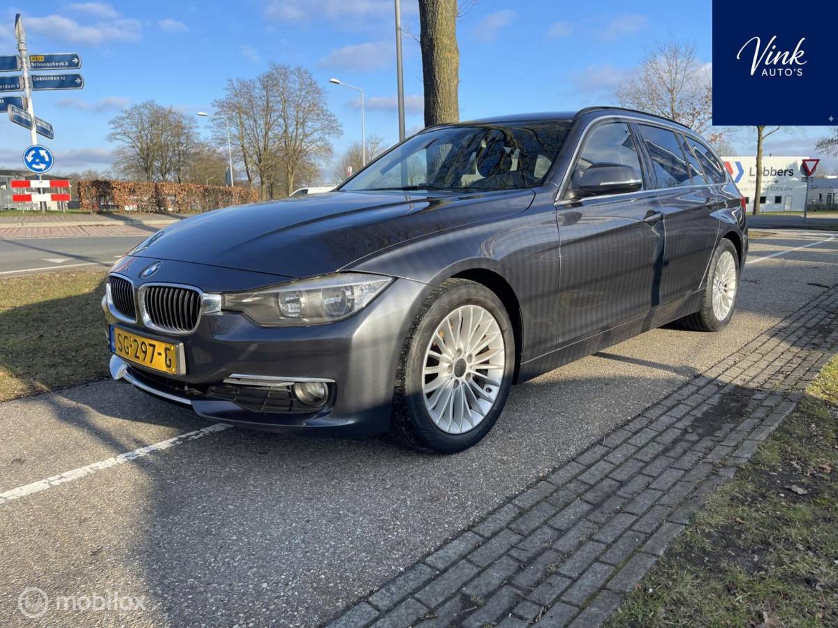 BMW 3 Serie BMW 3-serie Touring 318d | Luxury | NAV | Trekhaak | Cruise Control