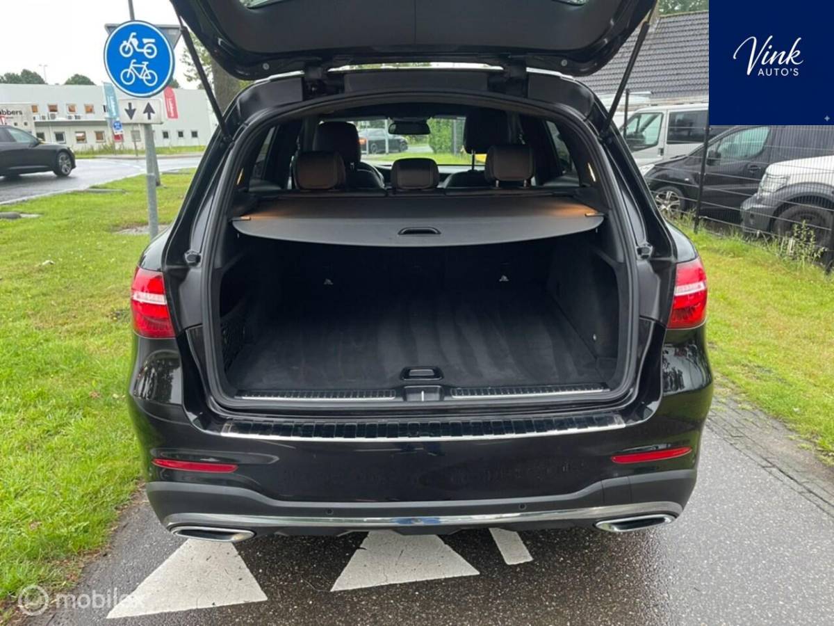 Mercedes-Benz GLC Mercedes-Benz GLC-klasse 250 d 4MATIC | AMG Pakket | INCL BTW | Panoramadak | NL & NAP