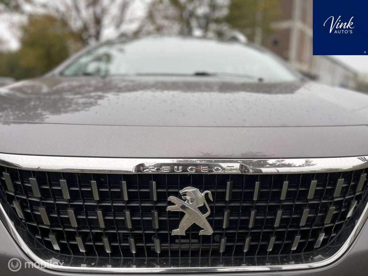 Peugeot 2008 Peugeot 2008 1.2 PureTech Blue Lion | Panoramadak | Full Options | Trekhaak |