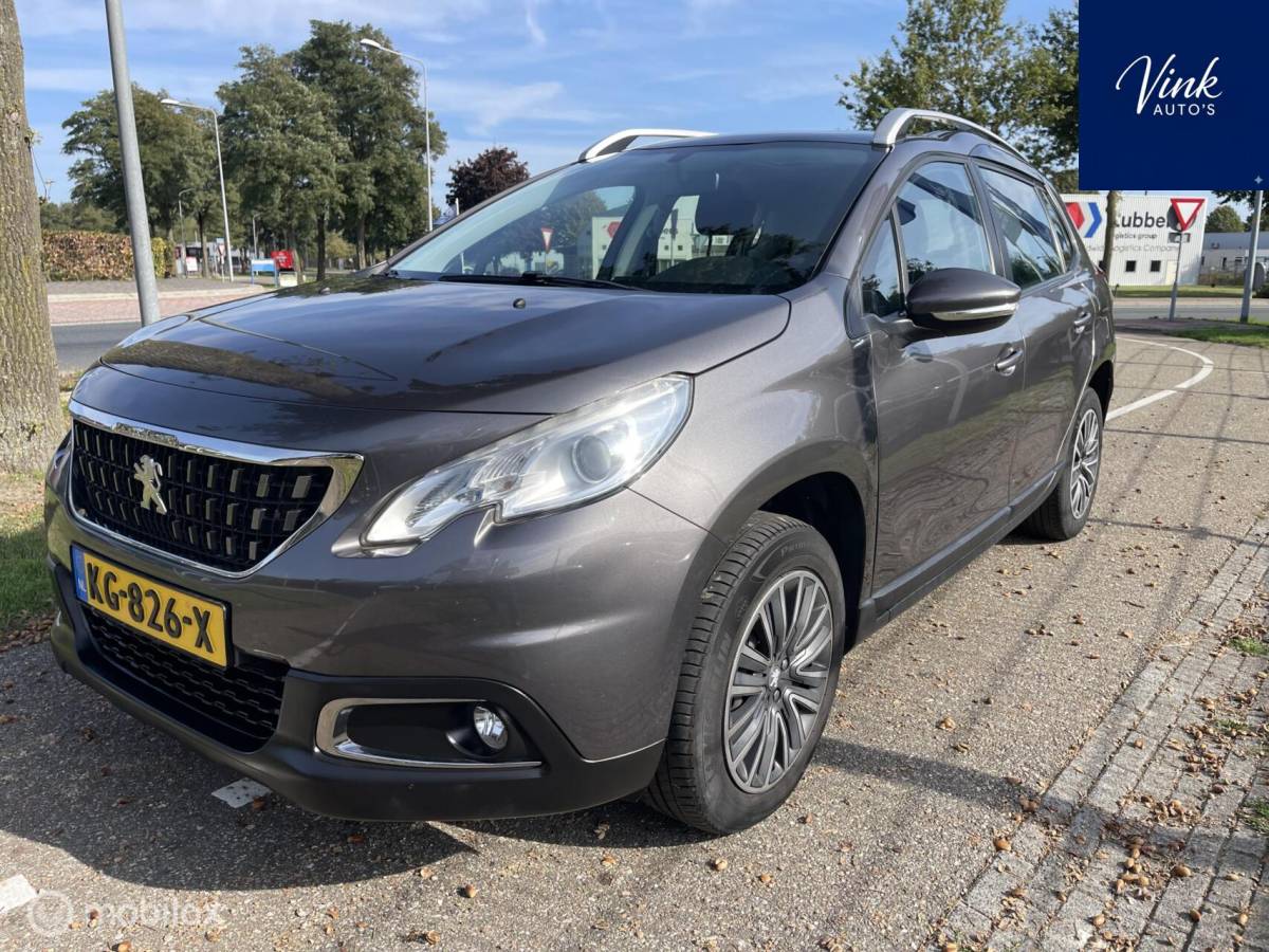 Peugeot 2008 Peugeot 2008 1.2 PureTech Blue Lion | Panoramadak | Full Options | Trekhaak |