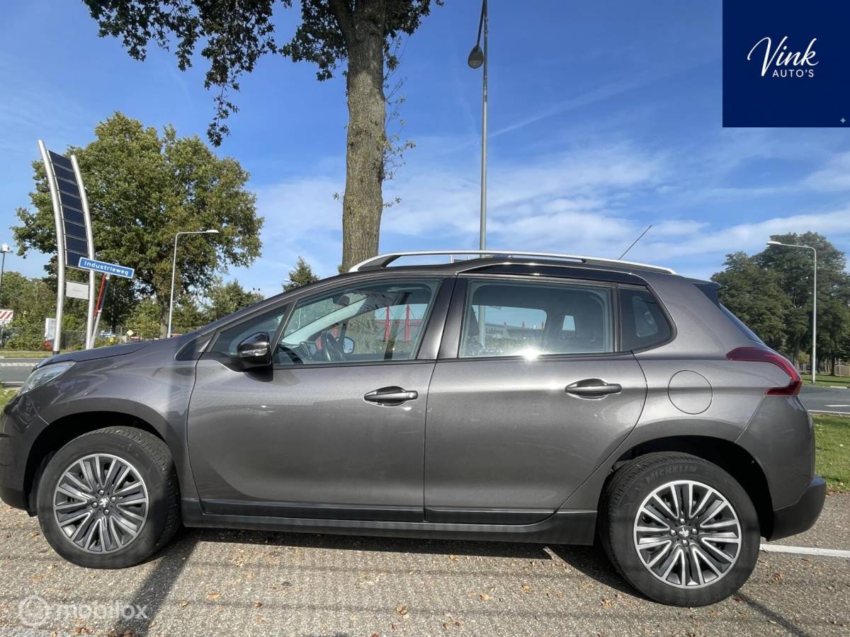 Peugeot 2008 Peugeot 2008 1.2 PureTech Blue Lion | Panoramadak | Full Options | Trekhaak |