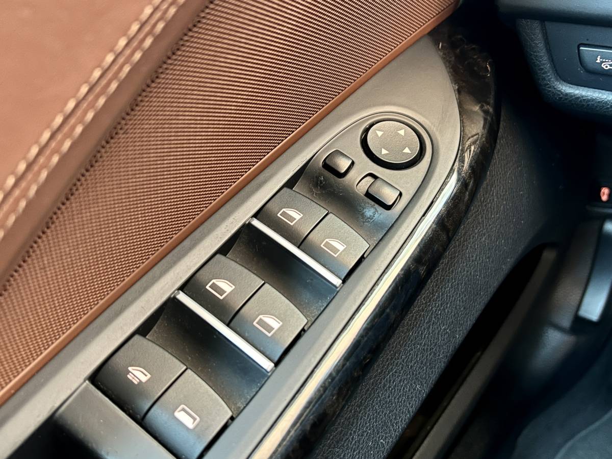 BMW 6 Serie BMW 6-serie Cabrio 640i High Executive | 320 PK! | Head-Up Display | Softclose | Xenon | 20″ Lichtmetaal | Camera | Lederen Bekleding