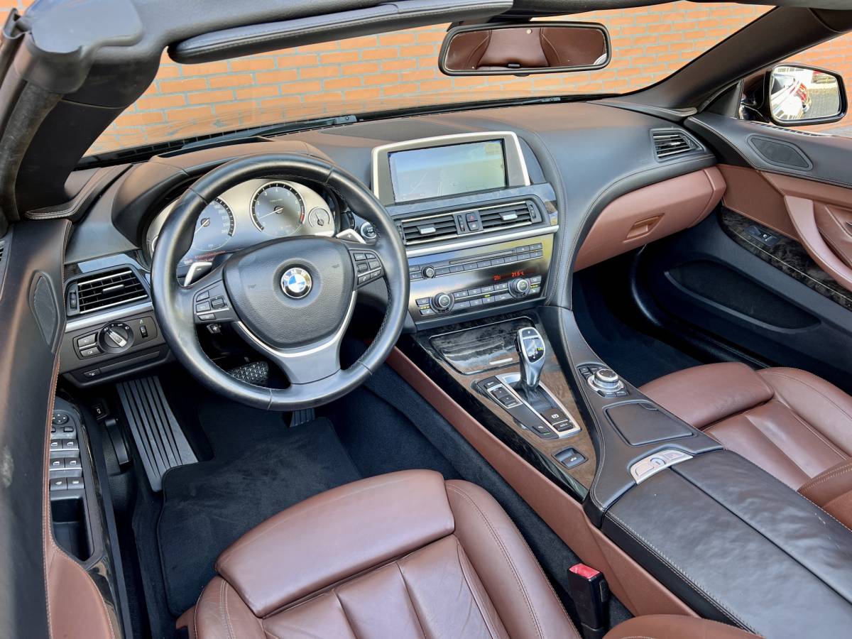 BMW 6 Serie BMW 6-serie Cabrio 640i High Executive | 320 PK! | Head-Up Display | Softclose | Xenon | 20″ Lichtmetaal | Camera | Lederen Bekleding