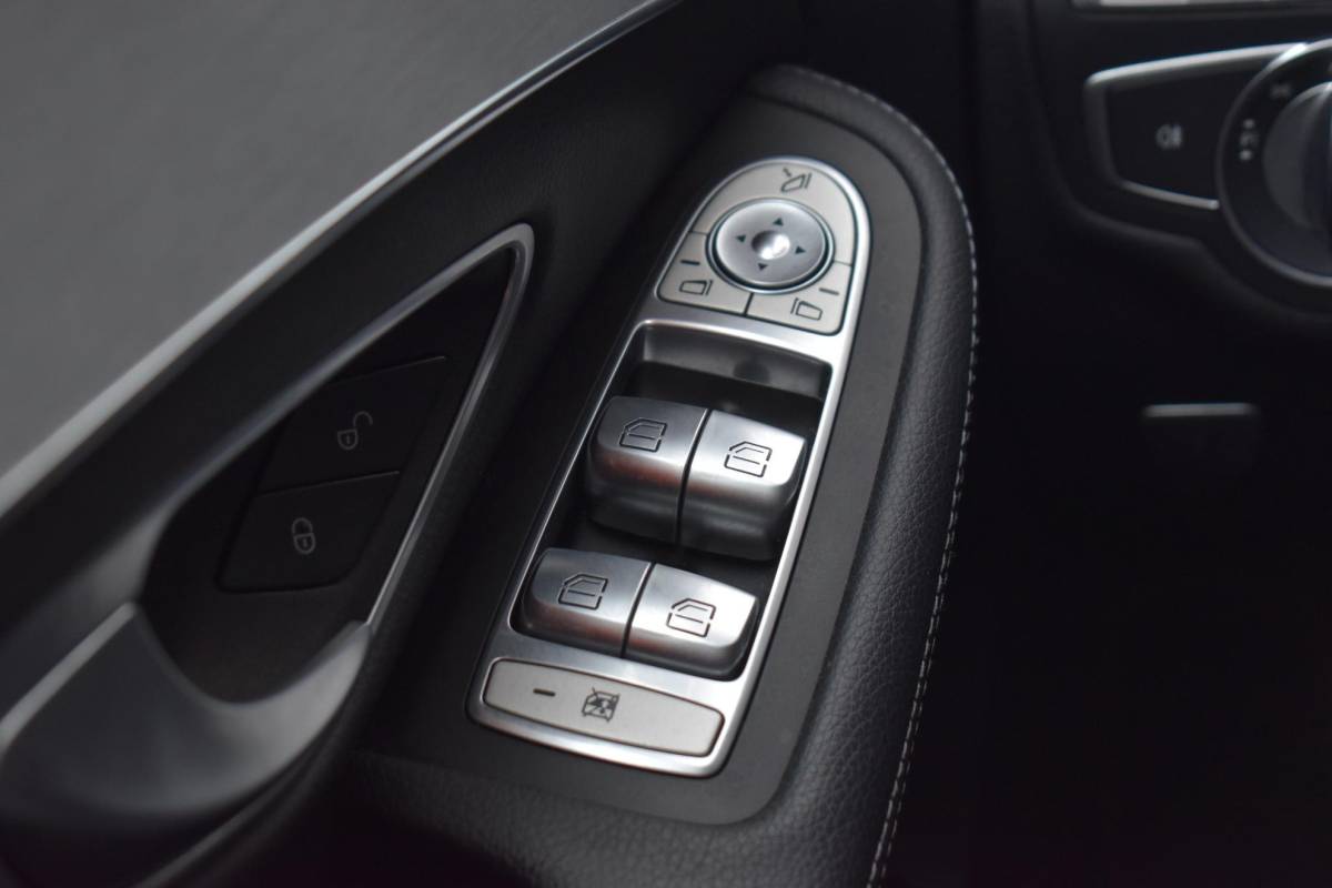 Mercedes-Benz C-Klasse Mercedes-Benz C-klasse Estate 350 e SPORTSTOELEN LED LMV LEDER NAVI