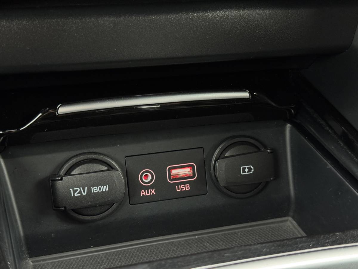 Kia Ceed Sportswagon Kia Ceed Sportswagon 1.0 T-GDi GT-Line | Panoramadak | Stuurwielverwarming | Stoelverwarming | Camera | DAB | Apple Carplay | Android Auto | Lane Assist | Keyless Go | Keyless Entry |