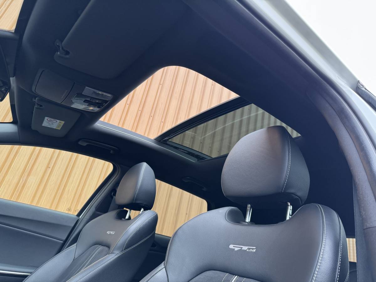 Kia Ceed Sportswagon Kia Ceed Sportswagon 1.0 T-GDi GT-Line | Panoramadak | Stuurwielverwarming | Stoelverwarming | Camera | DAB | Apple Carplay | Android Auto | Lane Assist | Keyless Go | Keyless Entry |