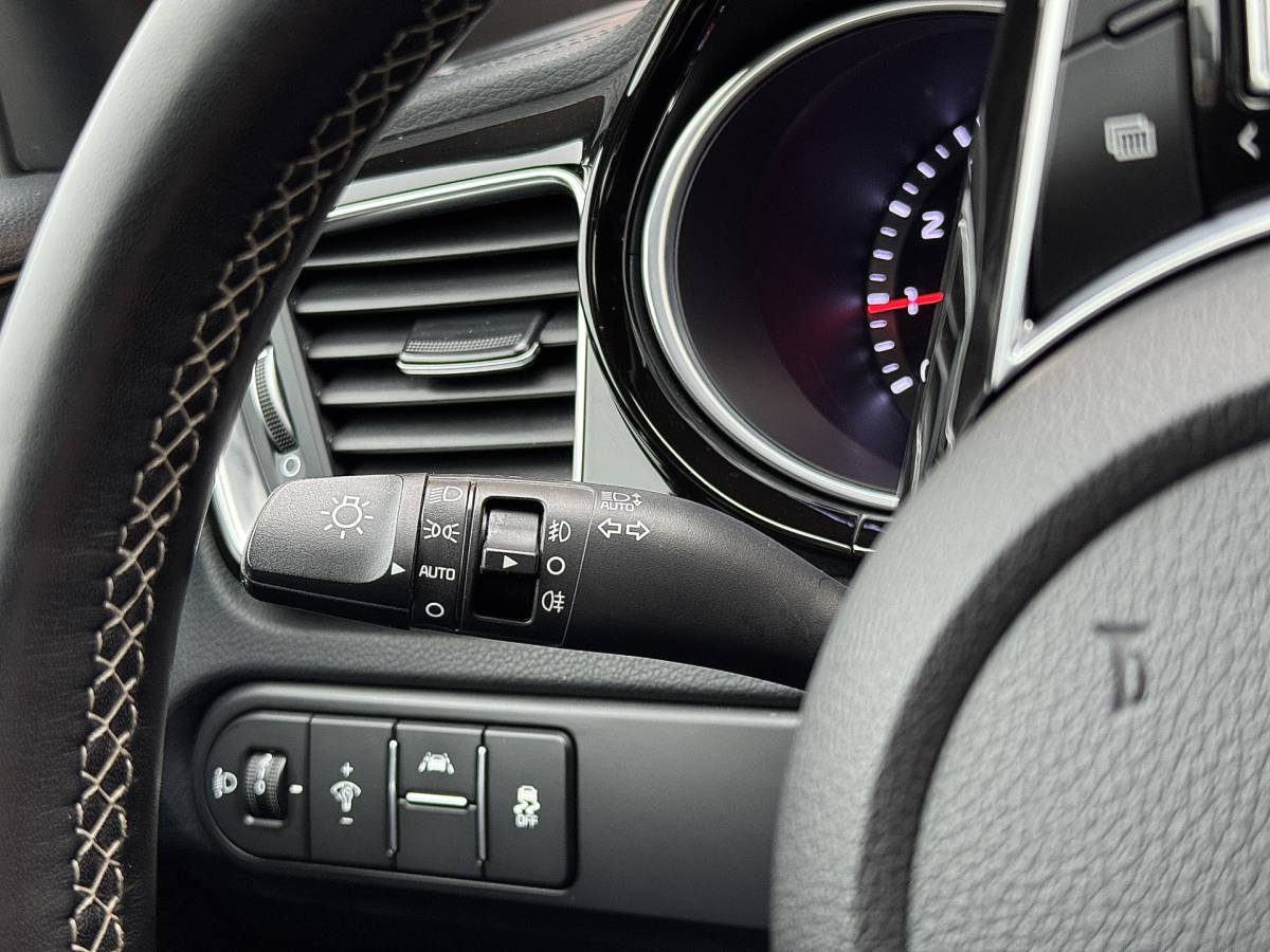 Kia Ceed Sportswagon Kia Ceed Sportswagon 1.0 T-GDi GT-Line | Panoramadak | Stuurwielverwarming | Stoelverwarming | Camera | DAB | Apple Carplay | Android Auto | Lane Assist | Keyless Go | Keyless Entry |
