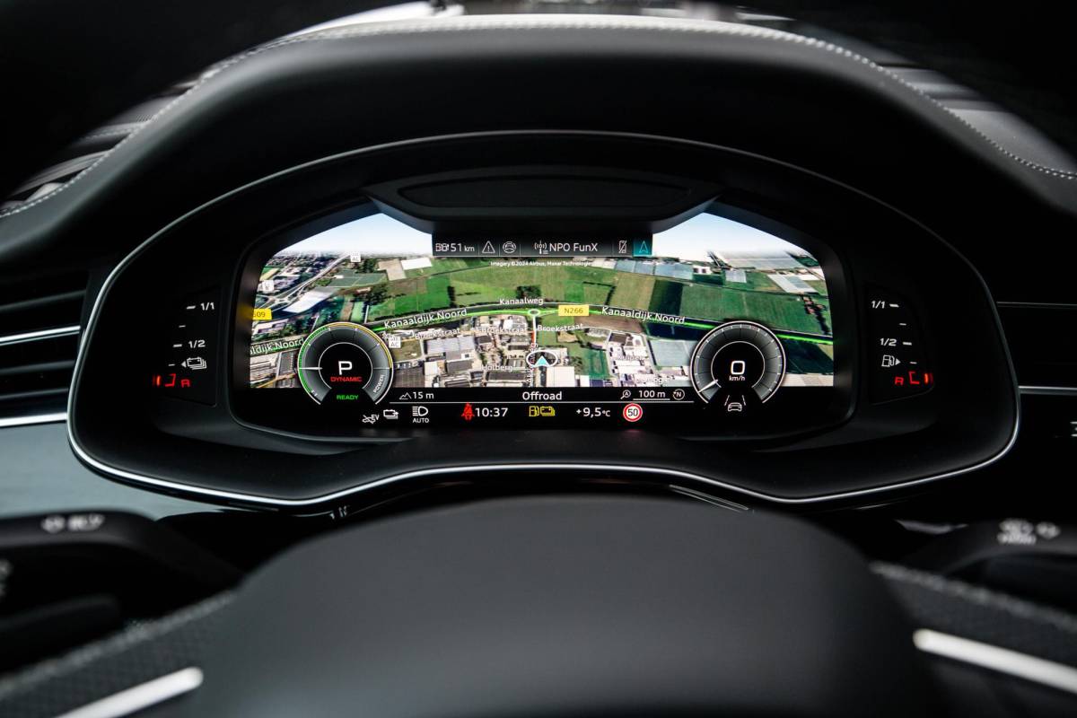 Audi Q8 Audi Q8 60 TFSI e Competition 490pk, Nardo, Full-options 2026