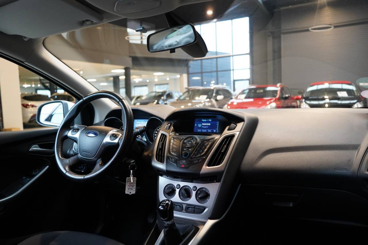 Ford Focus Ford Focus Wagon 1.0 EcoBoost Edition | 1E EIGENAAR | NAVI | AIRCO | CRUISE | PDC | NAP | APK.