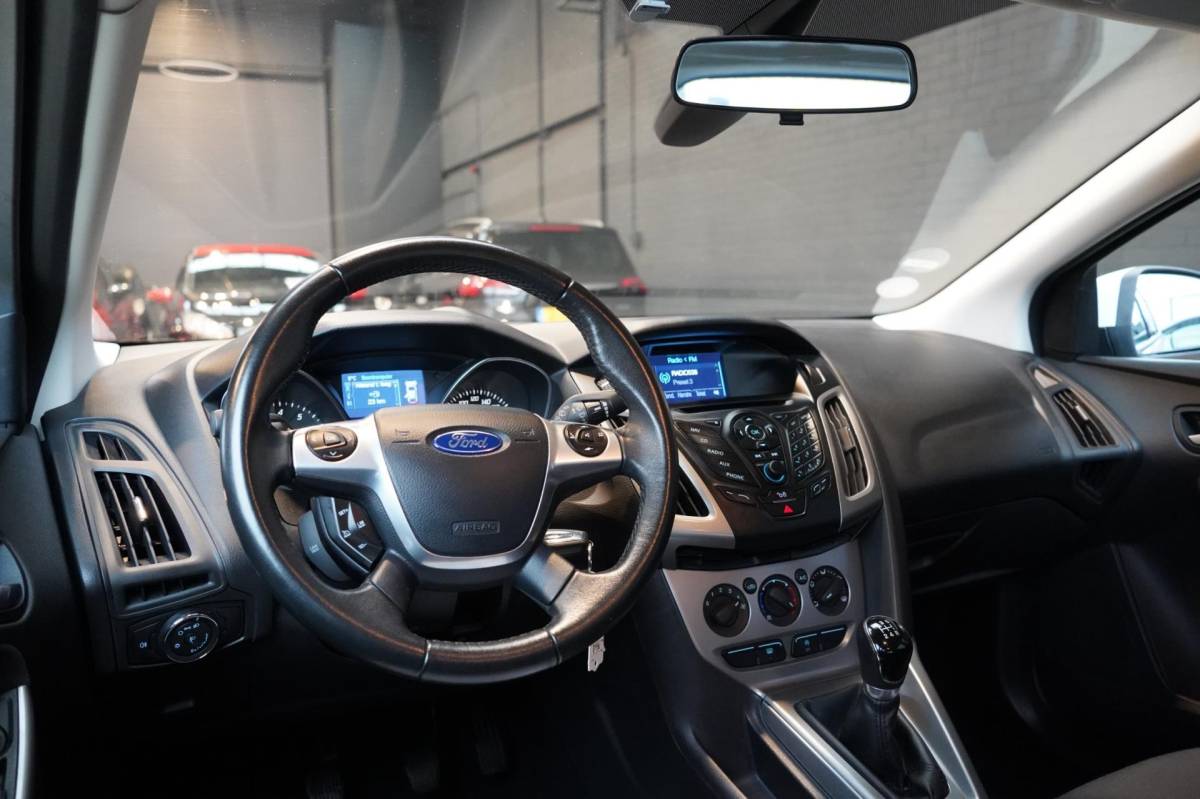 Ford Focus Ford Focus Wagon 1.0 EcoBoost Edition | 1E EIGENAAR | NAVI | AIRCO | CRUISE | PDC | NAP | APK.