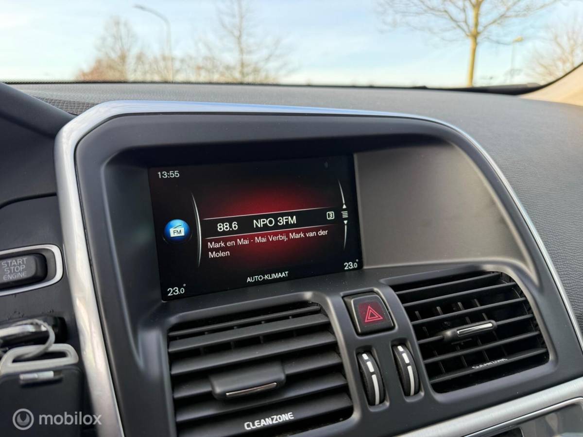 Volvo XC60 Volvo XC60 2.0 D3 FWD Ocean Race Clima/Cruise/PDC/Trekhaak