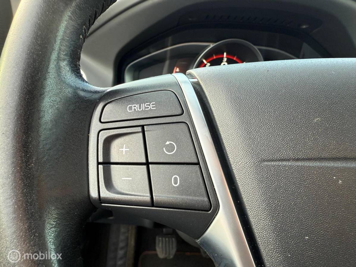 Volvo XC60 Volvo XC60 2.0 D3 FWD Ocean Race Clima/Cruise/PDC/Trekhaak