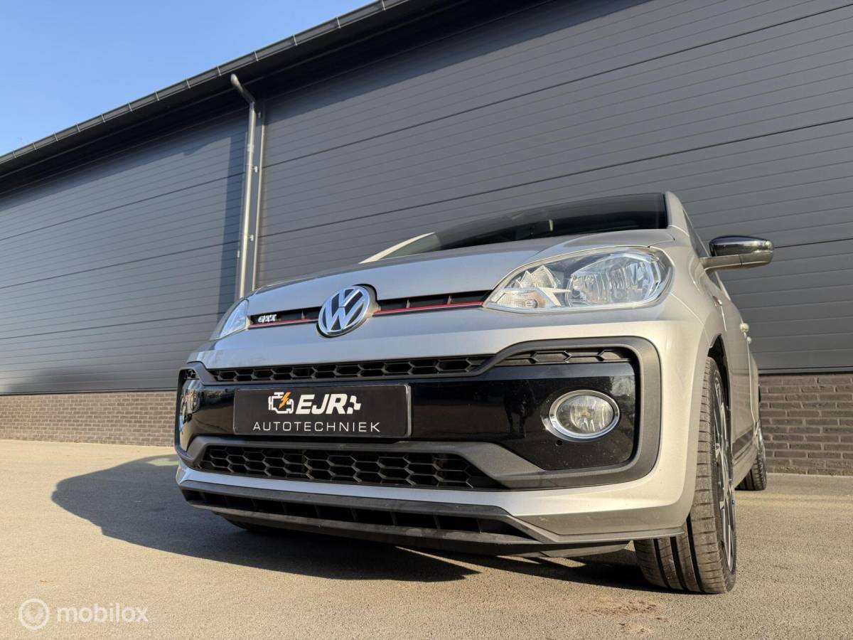 Volkswagen up! Volkswagen Up! 1.0 TSI GTI BEATS! VOL! CLIMA*CRUISE*PANO*CAM