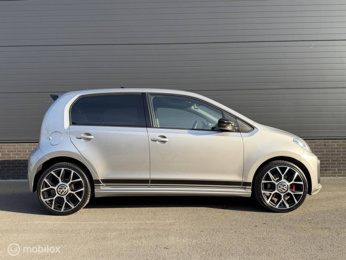 Volkswagen up! Volkswagen Up! 1.0 TSI GTI BEATS! VOL! CLIMA*CRUISE*PANO*CAM