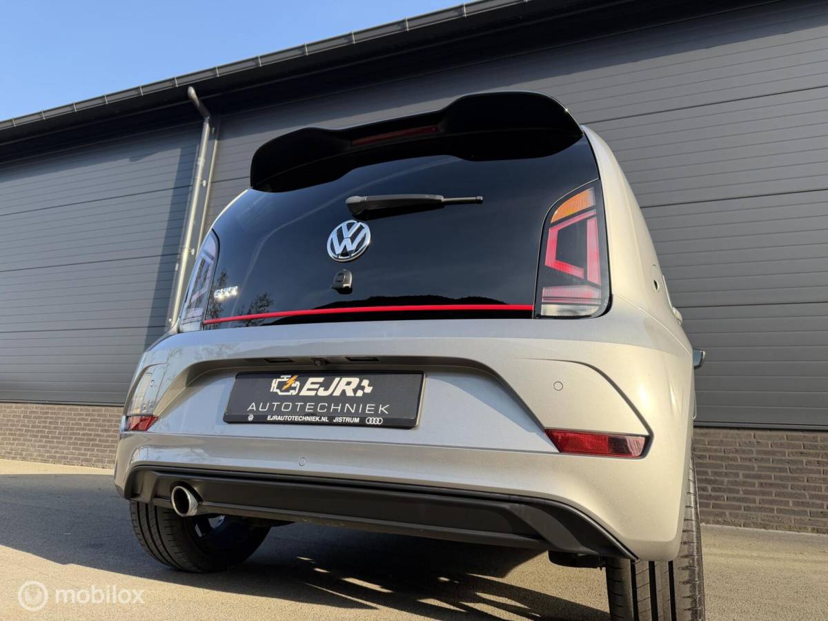 Volkswagen up! Volkswagen Up! 1.0 TSI GTI BEATS! VOL! CLIMA*CRUISE*PANO*CAM
