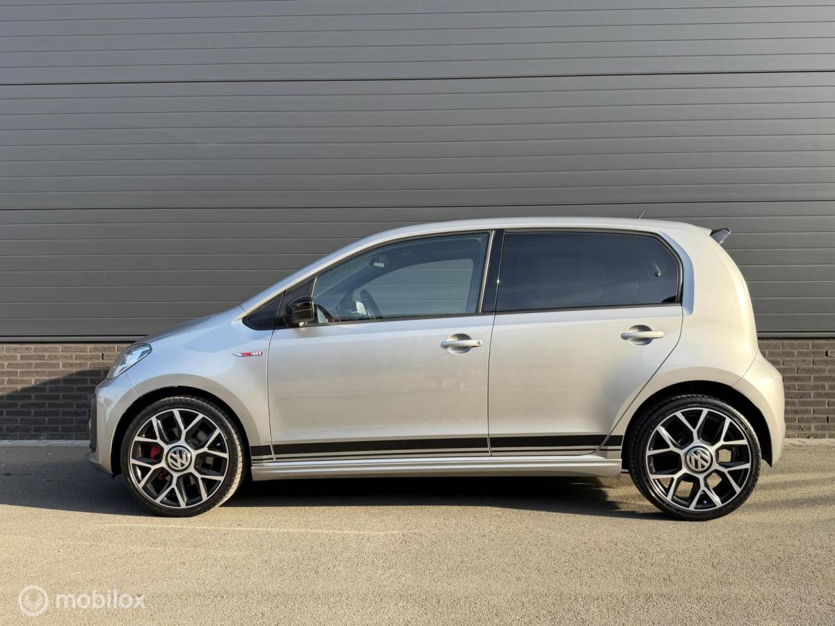 Volkswagen up! Volkswagen Up! 1.0 TSI GTI BEATS! VOL! CLIMA*CRUISE*PANO*CAM