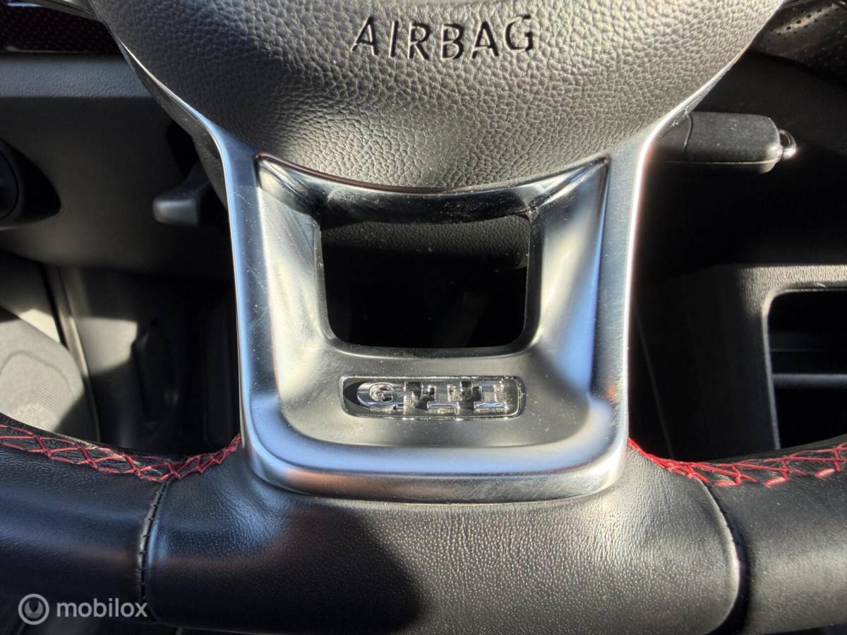Volkswagen up! Volkswagen Up! 1.0 TSI GTI BEATS! VOL! CLIMA*CRUISE*PANO*CAM