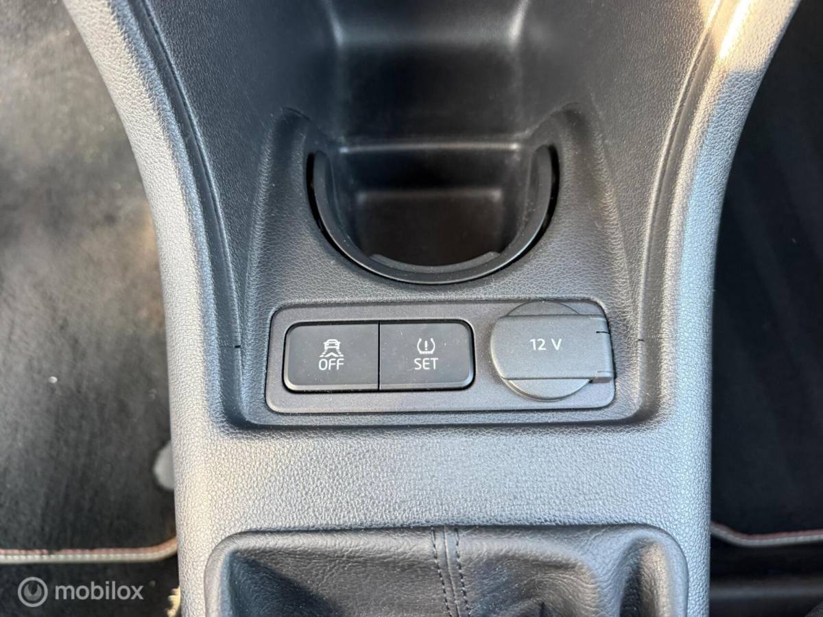 Volkswagen up! Volkswagen Up! 1.0 TSI GTI BEATS! VOL! CLIMA*CRUISE*PANO*CAM