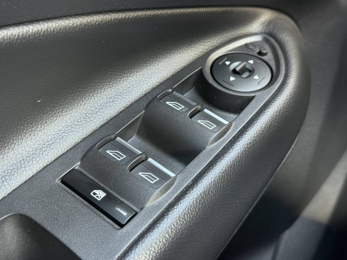 Ford Kuga Ford Kuga 1.5 EcoBoost Trend Ultimate 2e Eigenaar,Navi,Dealer Onderhouden,Clima,Cruise,Apple Carplay/Android Auto,Pdc,6 Bak,120pkApk tot 07-2027