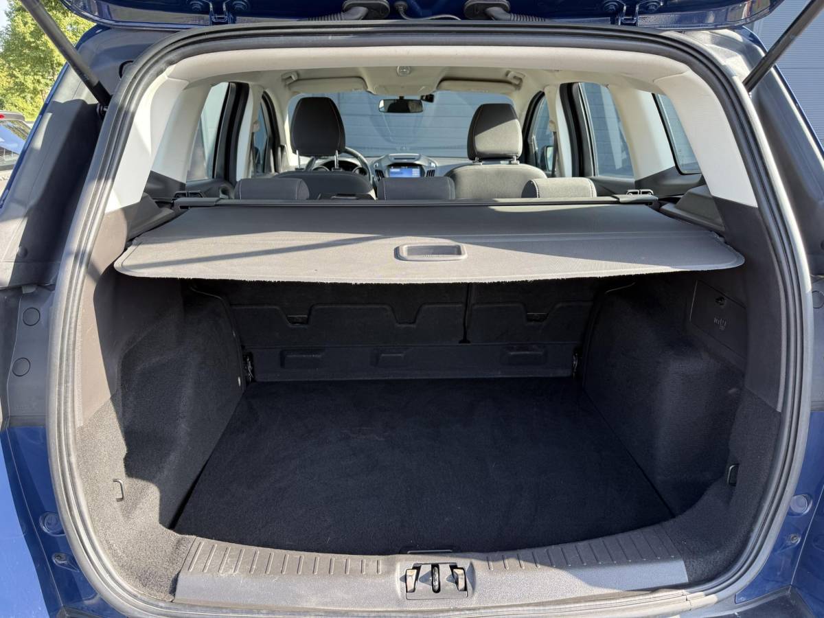Ford Kuga Ford Kuga 1.5 EcoBoost Trend Ultimate 2e Eigenaar,Navi,Dealer Onderhouden,Clima,Cruise,Apple Carplay/Android Auto,Pdc,6 Bak,120pkApk tot 07-2027