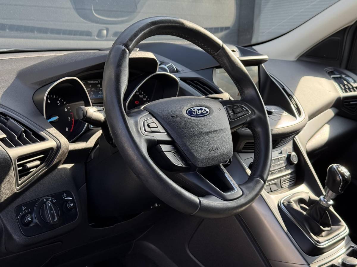 Ford Kuga Ford Kuga 1.5 EcoBoost Trend Ultimate 2e Eigenaar,Navi,Dealer Onderhouden,Clima,Cruise,Apple Carplay/Android Auto,Pdc,6 Bak,120pkApk tot 07-2027