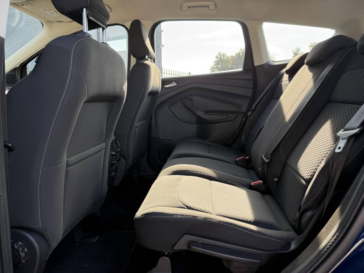 Ford Kuga Ford Kuga 1.5 EcoBoost Trend Ultimate 2e Eigenaar,Navi,Dealer Onderhouden,Clima,Cruise,Apple Carplay/Android Auto,Pdc,6 Bak,120pkApk tot 07-2027
