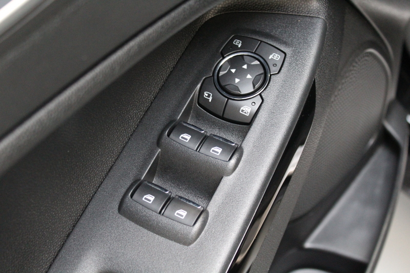 Ford EcoSport Ford EcoSport 1.0 EcoBoost Titanium 126PK, RIJKLAAR!! | TREKHAAK | CARPLAY | DEELS LEER