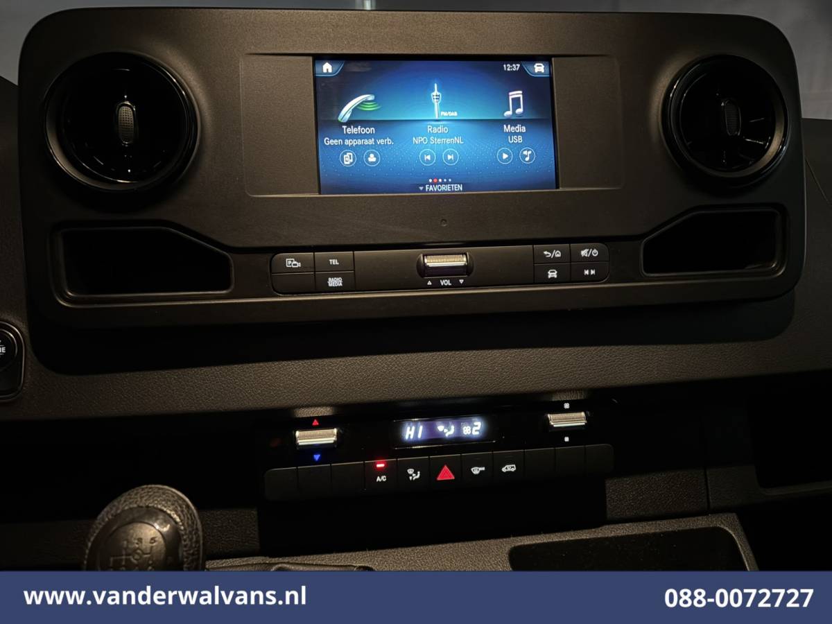 Mercedes-Benz Sprinter Mercedes-Benz Sprinter 317 CDI 170pk L3H2 Euro6 Airco | Camera | Apple Carplay | Cruisecontrol | Stoelverwarming Android Auto, Chauffeursstoel, 270 Graden Achterdeuren, Bijrijdersbank