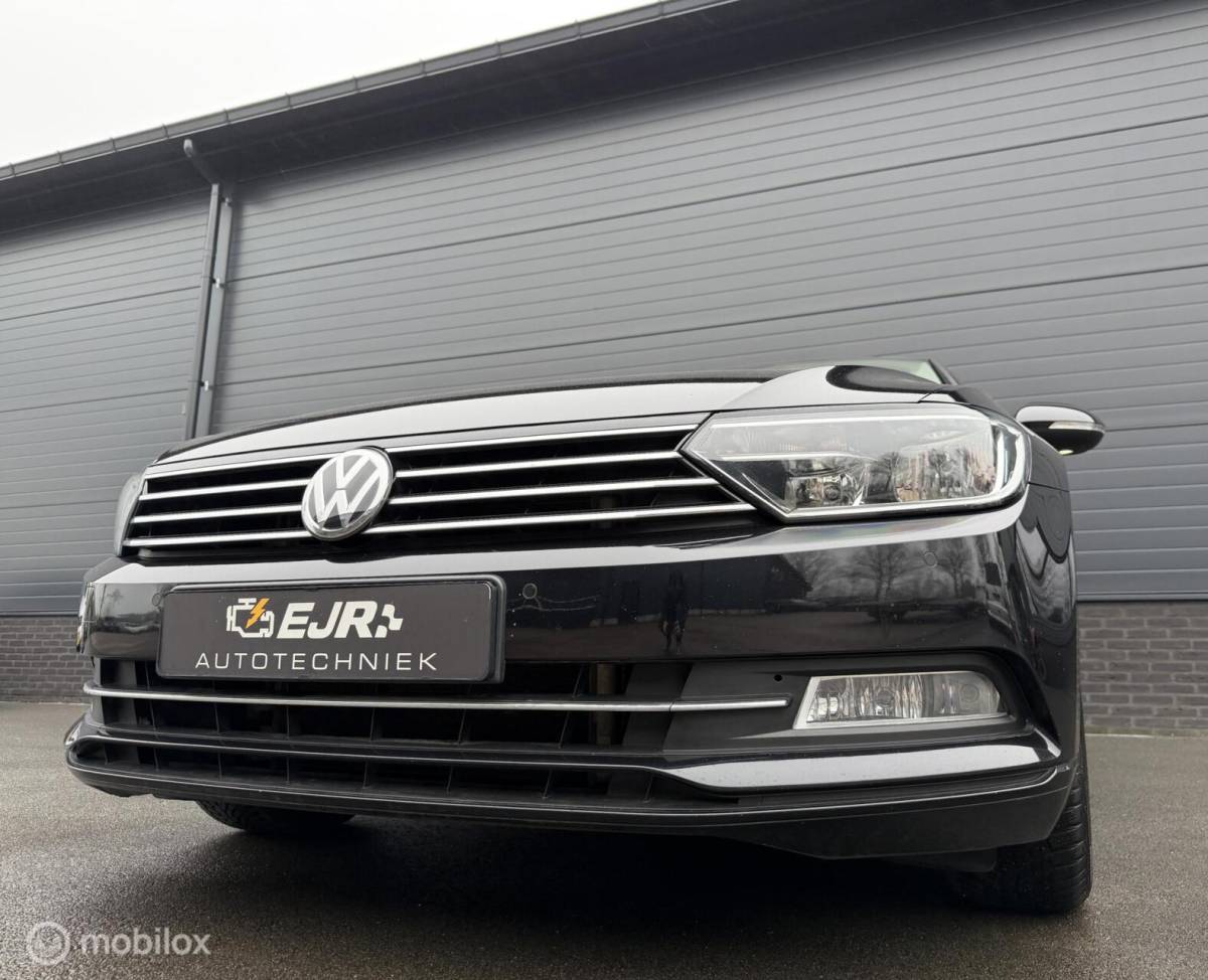 Volkswagen Passat Volkswagen Passat Variant 1.4 TSI ACT DSG CFL ADABCR*CARPLAY*HAAK
