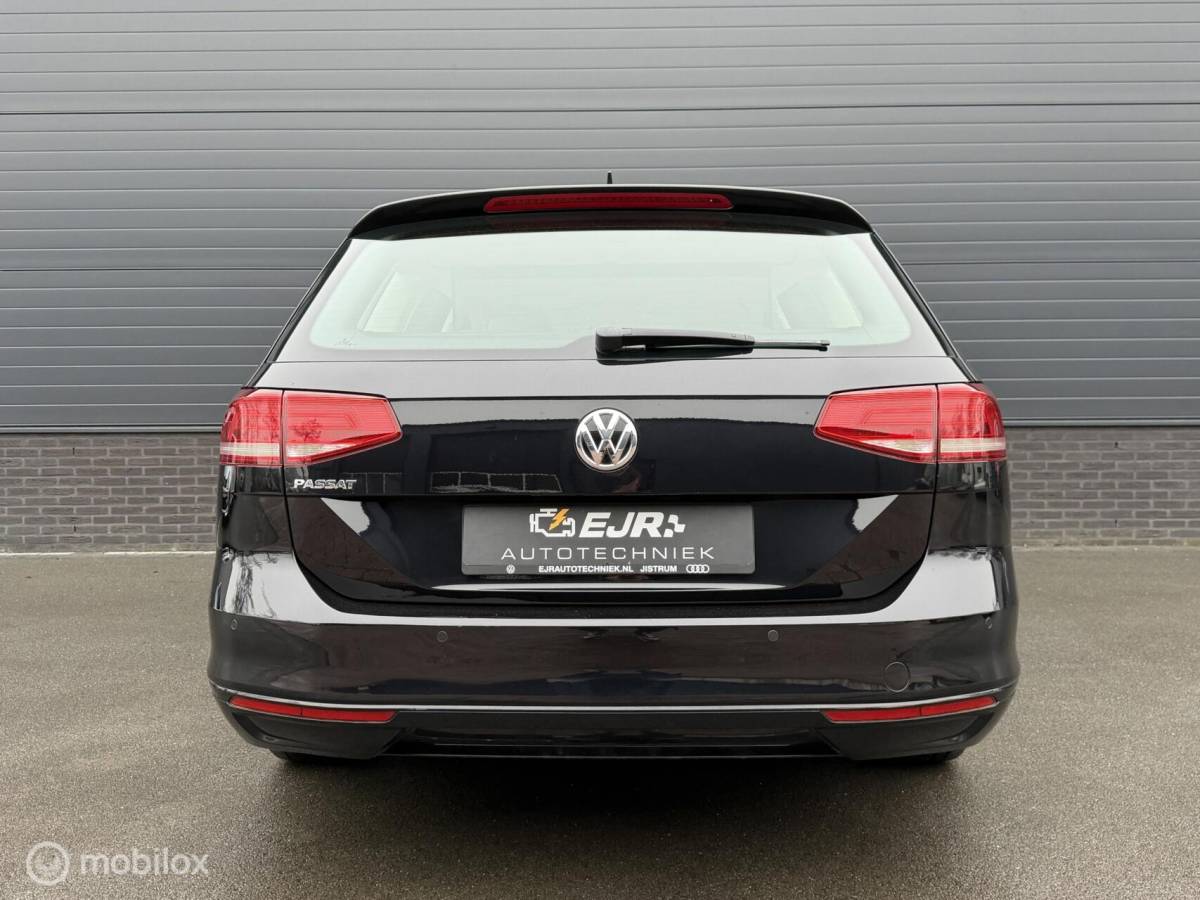 Volkswagen Passat Volkswagen Passat Variant 1.4 TSI ACT DSG CFL ADABCR*CARPLAY*HAAK