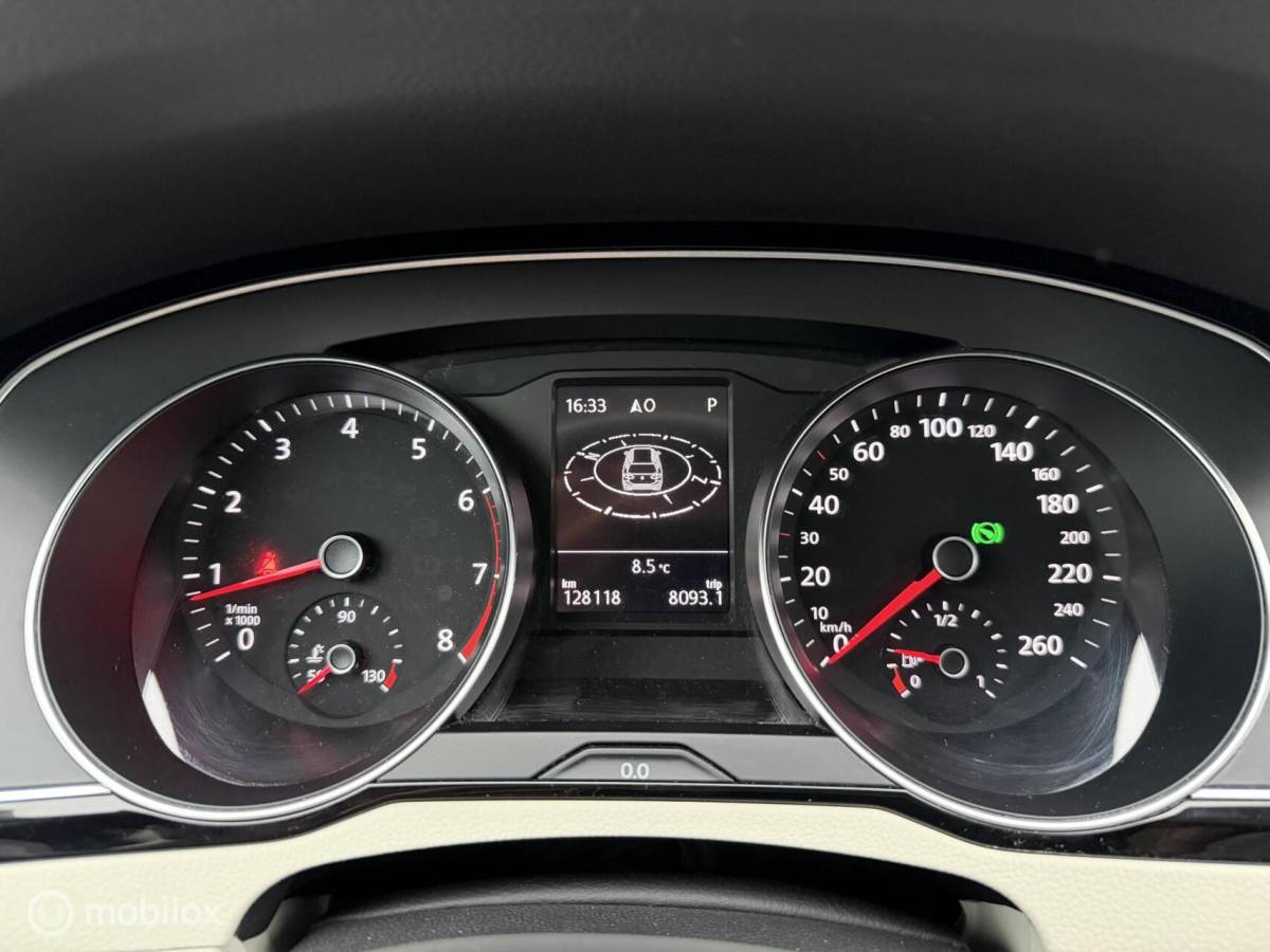 Volkswagen Passat Volkswagen Passat Variant 1.4 TSI ACT DSG CFL ADABCR*CARPLAY*HAAK