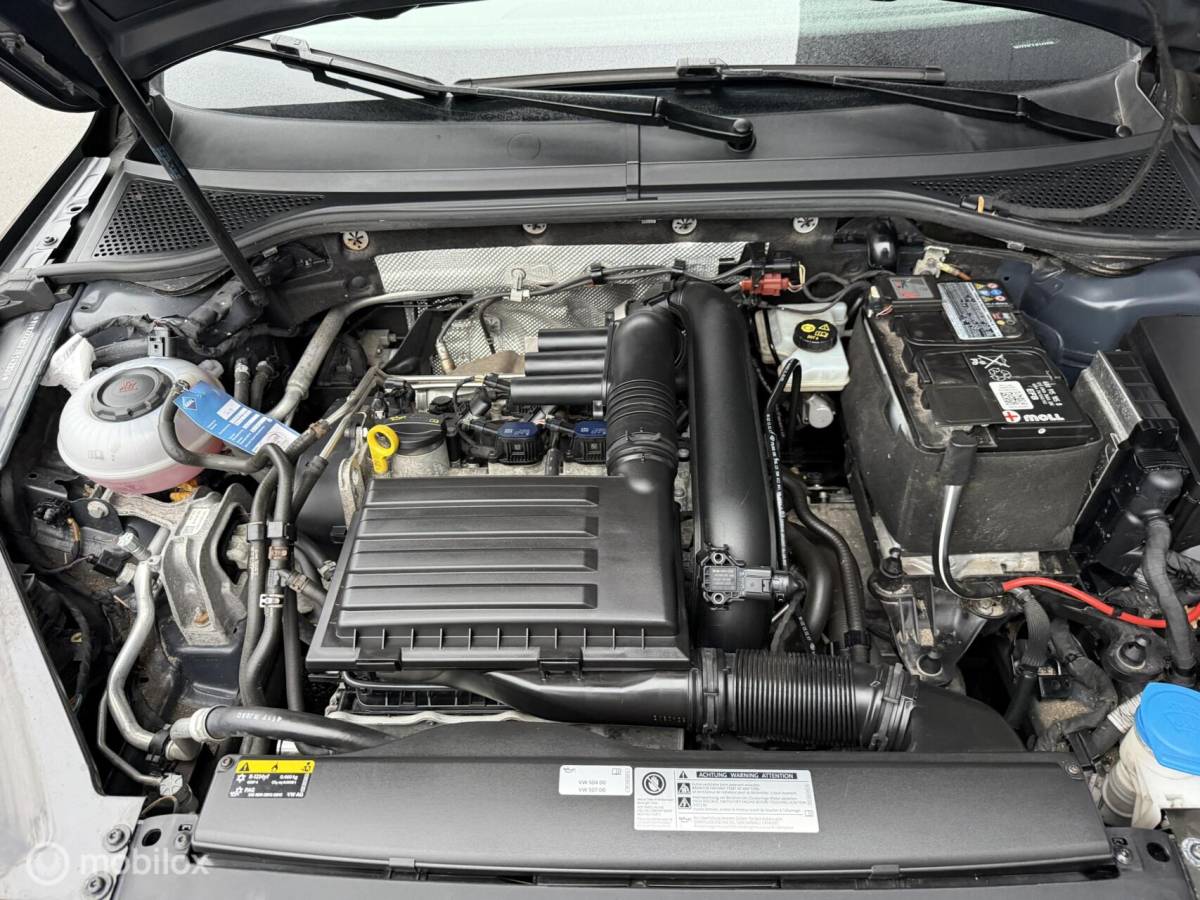 Volkswagen Passat Volkswagen Passat Variant 1.4 TSI ACT DSG CFL ADABCR*CARPLAY*HAAK