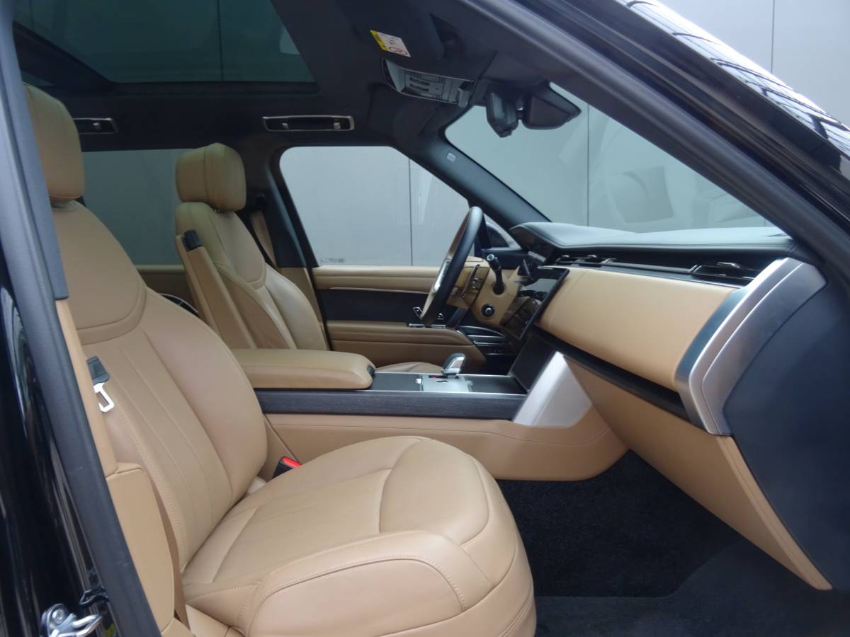 Land Rover Range Rover Land Rover Range Rover 3.0 P550e HSE PHEV * HEAD-UP * 22 INCH * 90 KM ACCU RANGE. !!