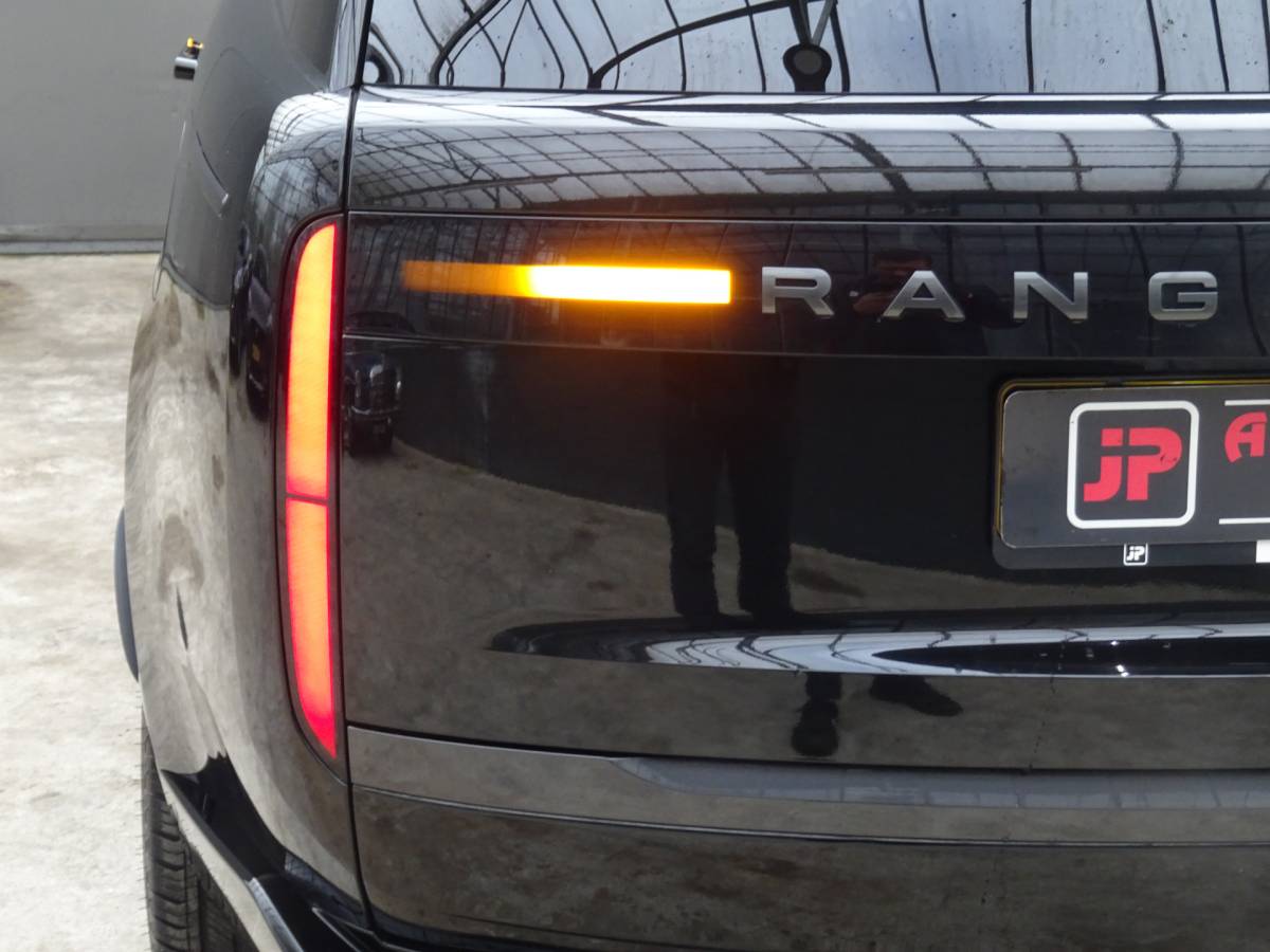 Land Rover Range Rover Land Rover Range Rover 3.0 P550e HSE PHEV * HEAD-UP * 22 INCH * 90 KM ACCU RANGE. !!